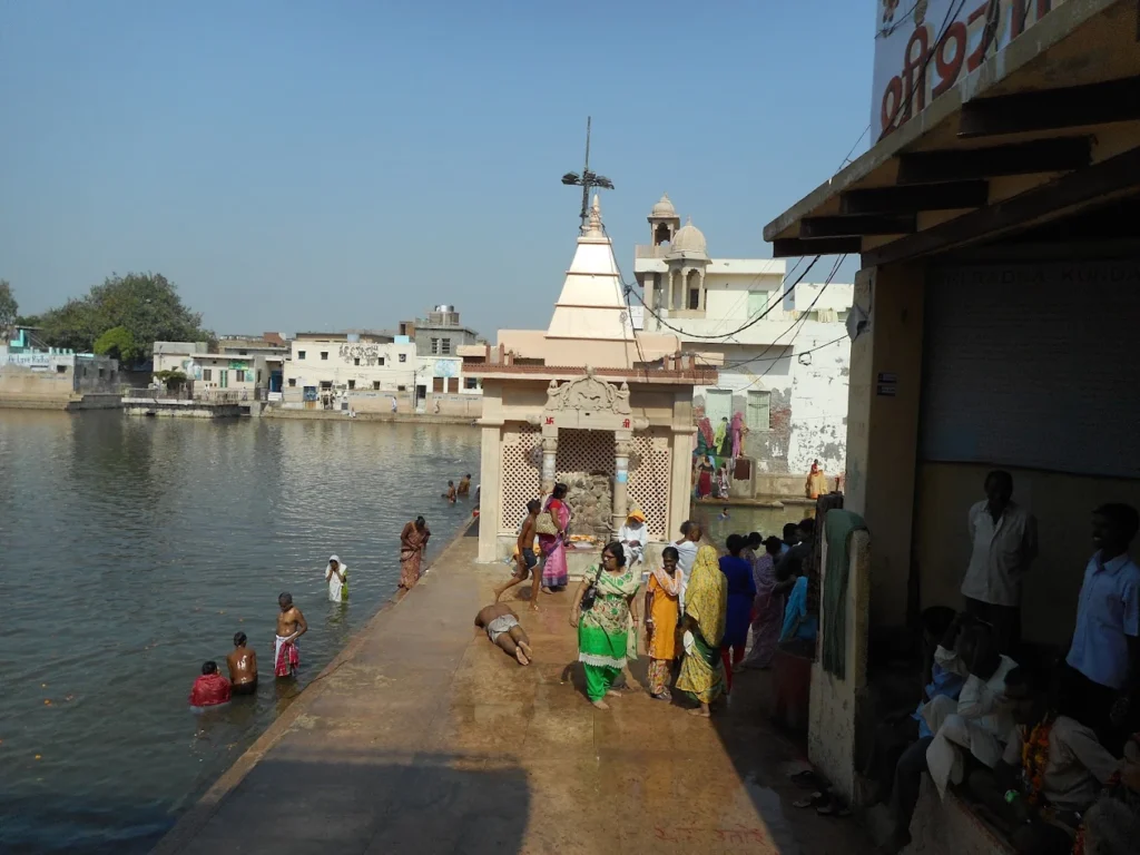 radha kund and shyam kund